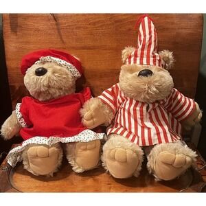2 Vtg Graphics‎ Intl.  Christmas MOM & POPPA Plush Stuffed 1985 Gowns & Caps!